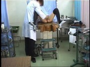 Девушка у гинеколога смотреть порно